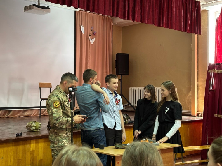 "Урок мужества" с участником СВО Матвеевым Вячеславом..